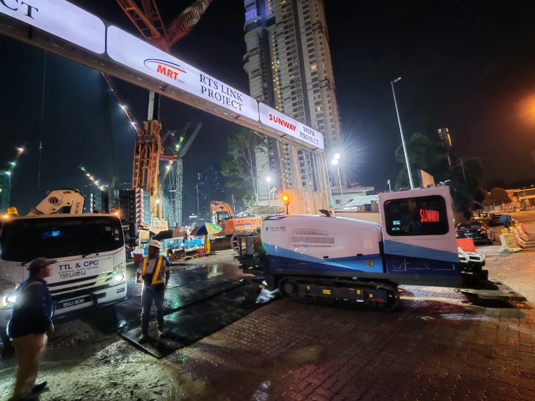 Night-time drilling equipment at the MSPR site.
