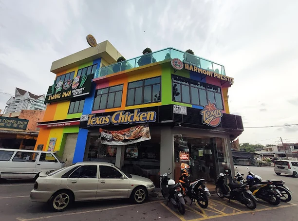 Exterior view of the Texas Chicken Raja Uda restaurant.